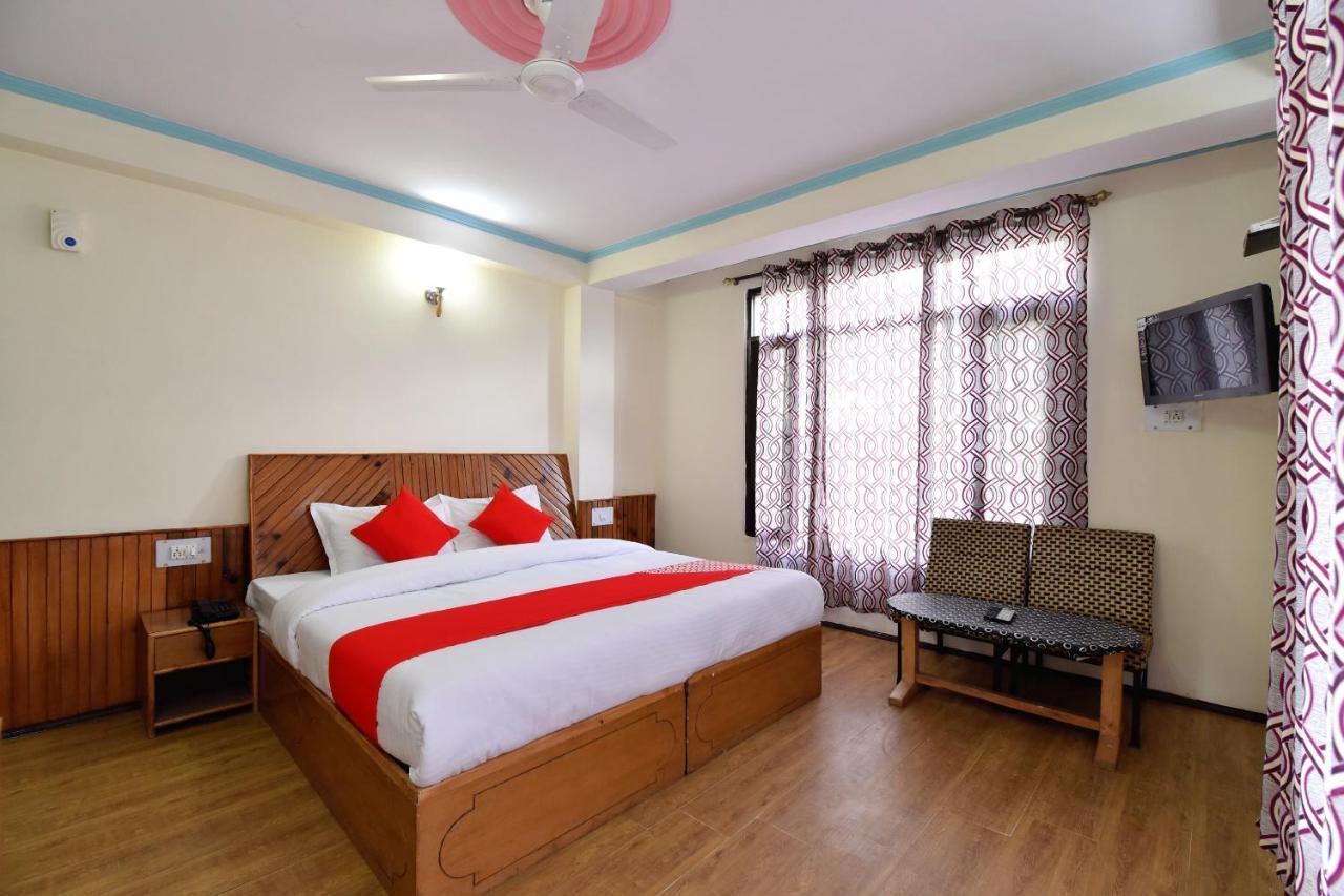 OYO 13387 Hotel Kartik Manāli Exterior foto