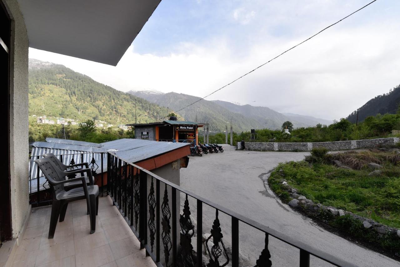 OYO 13387 Hotel Kartik Manāli Exterior foto