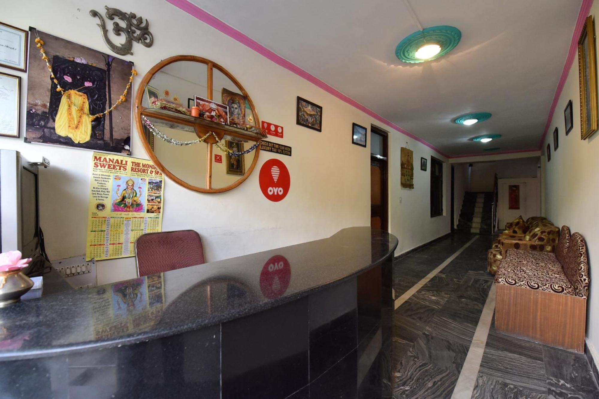 OYO 13387 Hotel Kartik Manāli Exterior foto